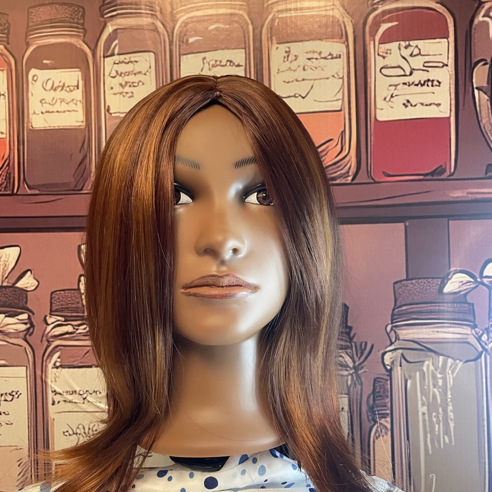 Elegant Brown Women's Synthetic Wig 5 Piece Bundle.